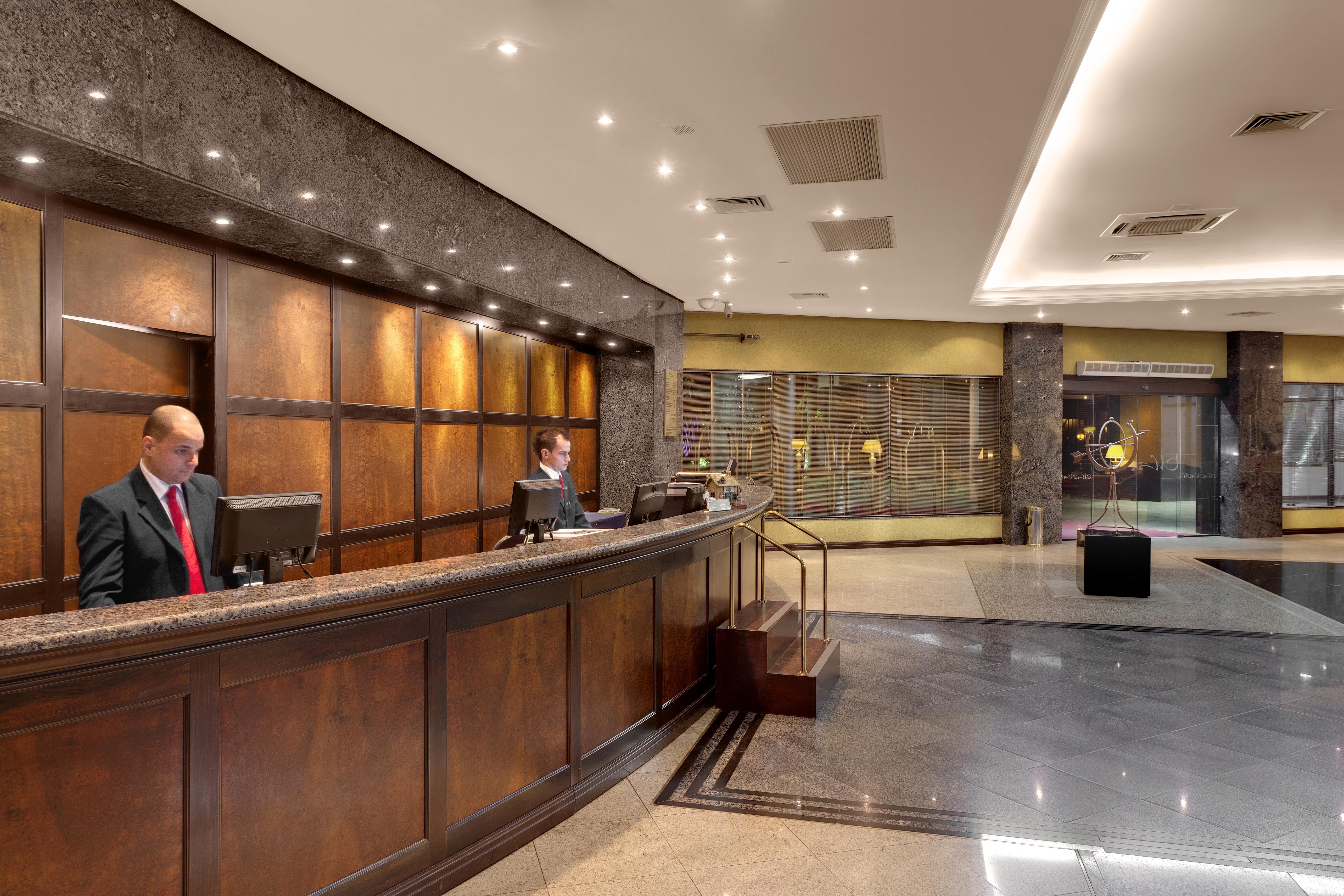 Mabu Thermas Grand Resort Фос-ду-Іґуасу Екстер'єр фото The lobby of the hotel