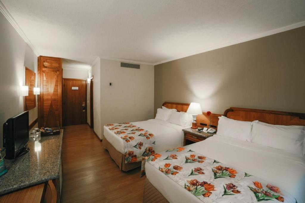 Mabu Thermas Grand Resort Фос-ду-Іґуасу Екстер'єр фото A room at the hotel