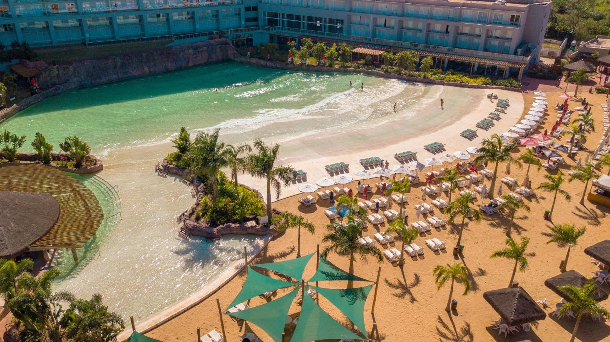 Mabu Thermas Grand Resort Фос-ду-Іґуасу Екстер'єр фото The Wave at Atlantis Paradise Island