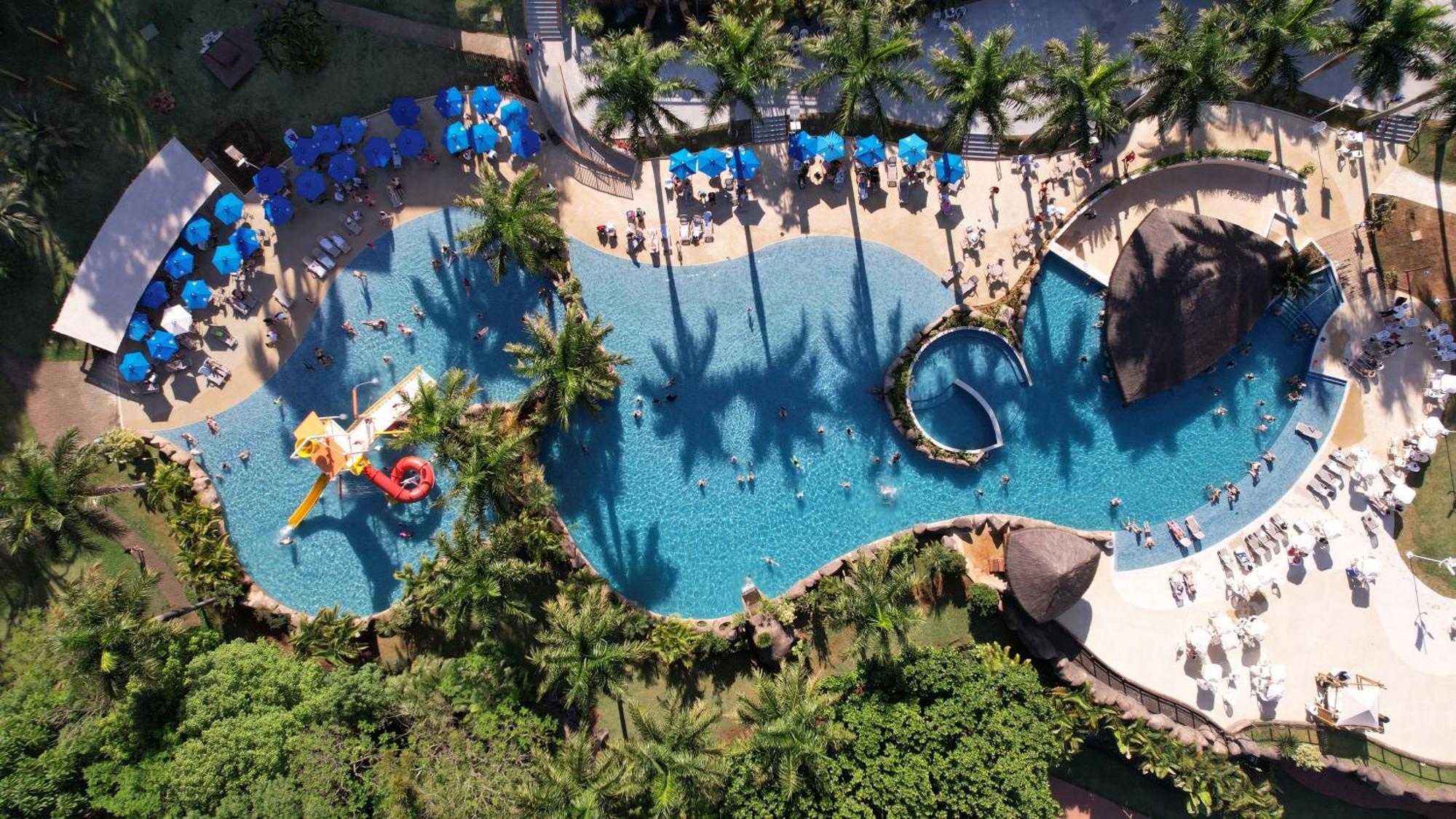 Mabu Thermas Grand Resort Фос-ду-Іґуасу Екстер'єр фото Aerial view of the water park